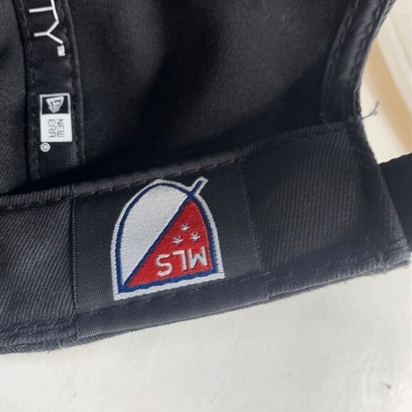 New‎ Era Austin FC 9Twenty Pride strapback Hat LGBTQ MLS Soccer Futbol Football - Picture 7 of 7